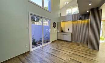 Imagem 4: Linda Casa Reformada com Vista no Ideal