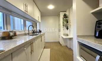 Imagem 7: Apartamento amplo, com 122m² de privativa, 03 quartos, 01 suíte, 01 vaga de garagem. Ao la