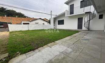 Imagem: Casa com pátio e 3 quartos - Fácil acesso