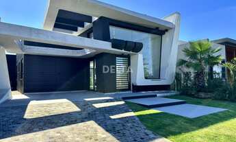 Imagem: Casa nova, plana, com 3 suítes, semimobiliada