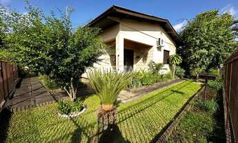 Imagem: Casa em excelente localização, com 3 quartos