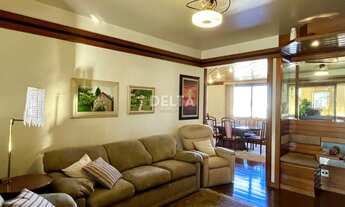 Imagem 2: Amplo apartamento, com 189 m² privativos, 3 dormitórios, sendo 1 suíte, 2 vagas no bairro