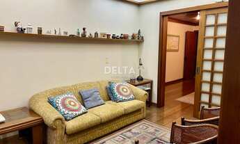 Imagem 6: Amplo apartamento, com 189 m² privativos, 3 dormitórios, sendo 1 suíte, 2 vagas no bairro