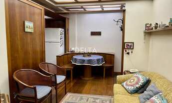 Imagem 7: Amplo apartamento, com 189 m² privativos, 3 dormitórios, sendo 1 suíte, 2 vagas no bairro