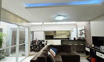 Imagem: Casa à venda em condomínio com 3 quartos