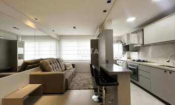 Imagem 2: Apartamento mobiliado com 02 quartos, 01 suíte e 02 vagas, no Bairro Pátria Nova em Novo H