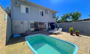 Imagem 2: Excelente Casa com 3 Quartos à Venda, Quiosque, Piscina e com 278m² Construídos - Bairro C