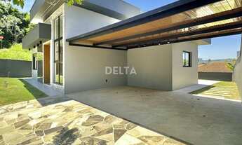 Imagem: Casa plana com 3 quartos e 2 vagas no Centro