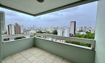 Imagem: Apartamento com Sacada e 02 garagens no