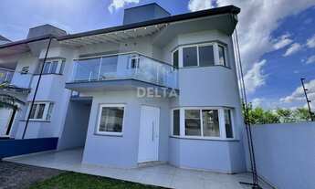 Imagem: Casa em Condomínio com Pátio no Bairro