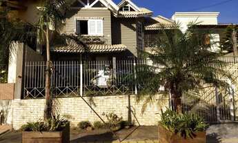 Imagem: Sobrado no bairro Moinhos de Vento