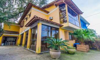 Imagem: Linda Casa 4 quartos muito espaço e natureza