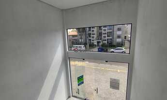 Imagem 2: Loja nova com mezanino