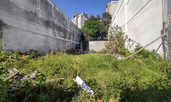 Imagem: Terreno em área comercial