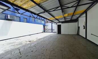 Imagem 2: Prédio comercial com 02 lojas e escritórios