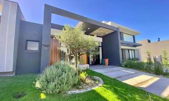 Imagem 2: Sobrado em Condomínio Fechado c/04 Quartos (04 Suíte) em Xangri-Lá/RS