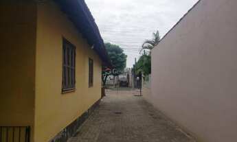 Imagem 3: Casa com 3 Quartos e 1 banheiro à Venda, 85 m²