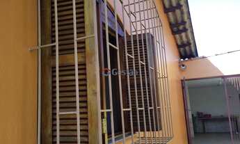 Imagem 3: Casa residencial 3 dormitórios sendo uma suíte - com amplo terreno arborizado