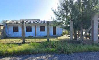 Imagem 2: Casa alvenaria com 3 dormitórios próximo ao mar