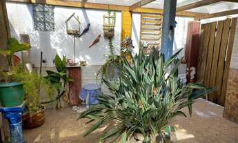 Imagem 2: Casa com 3 dormitórios e 2 banheiros próximo ao mar