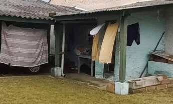 Imagem 3: Casa de alvenaria com 3 dormitórios próximo ao mar