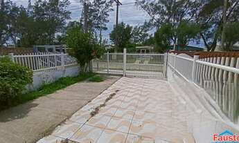 Imagem 3: Casa com 2 dormitórios geminada próximo ao mar e comércios