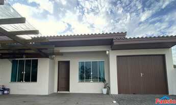 Imagem: Casa com 3 dormitórios próximo ao mar