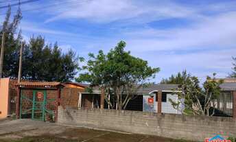 Imagem 1: Casa de alvenaria com 2 dormitórios e 2 banheiros