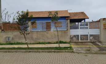 Imagem: Casa com 2 Dormitorio(s) localizado(a) no