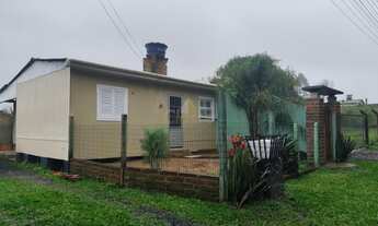 Imagem: Casa com 2 Dormitorio(s) localizado(a) no