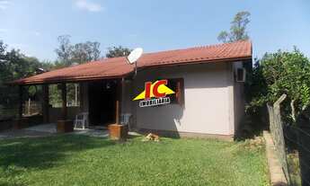 Imagem: Casa com 2 Dormitorio(s) localizado(a) no