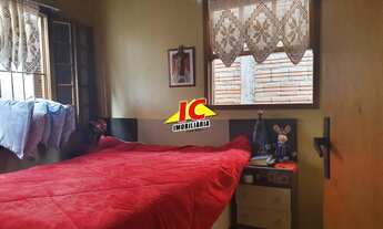 Imagem: Casa com 2 Dormitorio(s) localizado(a) no