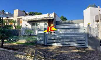 Imagem: Casa com 3 Dormitorio(s) localizado(a) no