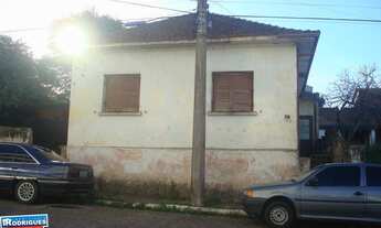 Imagem: Casa com 2 Dormitorio(s) localizado(a) no