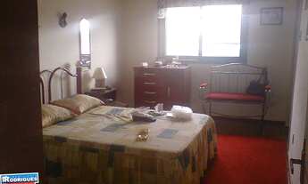 Imagem: Casa com 2 Dormitorio(s) localizado(a) no