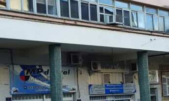 Imagem: Sala Comercial com 4 Dormitorio(s) localizado(a)