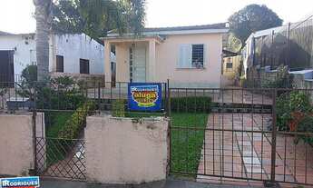 Imagem: Casa com 2 Dormitorio(s) localizado(a) no