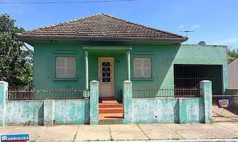 Imagem 1: Casa com 3 Dormitorio(s) localizado(a) no bairro Centro em Cachoeira do Sul / Rio Grande