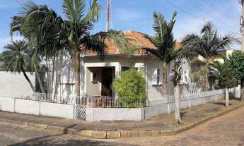 Imagem: Casa com 4 Dormitorio(s) localizado(a) no