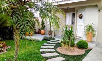 Imagem 2: Casa, 3 dormitórios, 2 suíte, 3 banheiro, 1 vaga na garagem, 400M² de Área Construída