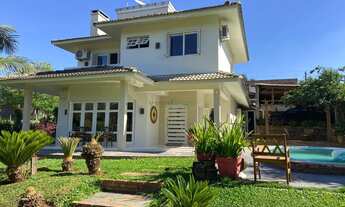 Imagem: Casa, 3 dormitórios, 1 suítes, 4 banheiro