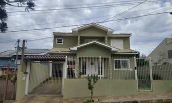 Imagem: Sobrado, 3 vagas na garagem, 200M² de Área