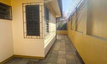 Imagem 7: Casa , 4 dormitórios, 1 suítes, 3 banheiro, 1 vaga na garagem, 287M² de Área Construída