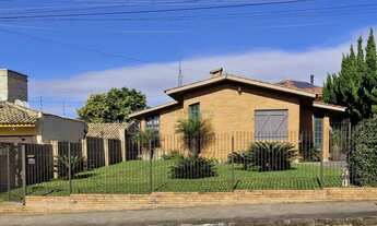 Imagem 2: CASA, 3 dormitórios, 1 suítes, 2 banheiro, 774M² de Área Construída