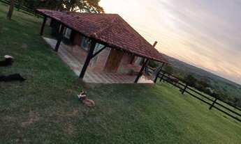 Imagem 3: CASA COM AREA DE TERRA