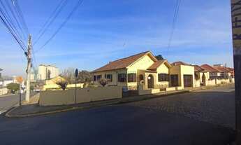 Imagem: CASA CENTRAL, 4 dormitórios, 2 suíte