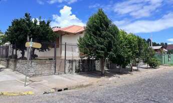 Imagem 7: Casa com 4 Quartos de Esquina