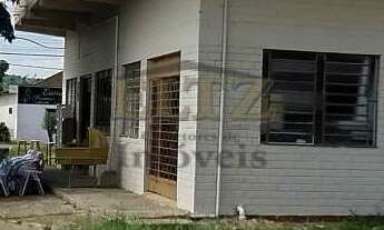 Imagem 3: Loja comercial de esquina com apt em cima