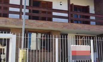 Imagem: Casa com 4 Dormitorio(s) localizado(a) no