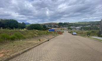 Imagem: Terreno com 3 Dormitorio(s) localizado(a)